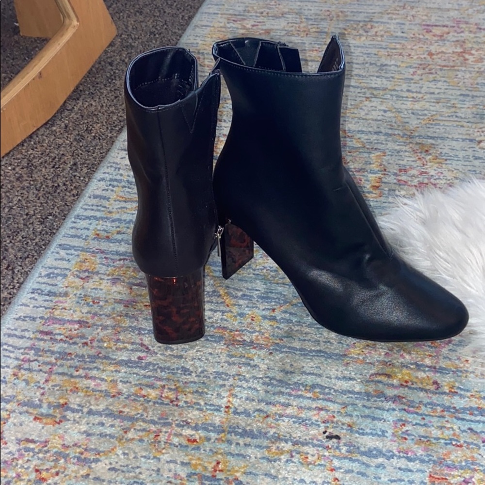 Black Boots